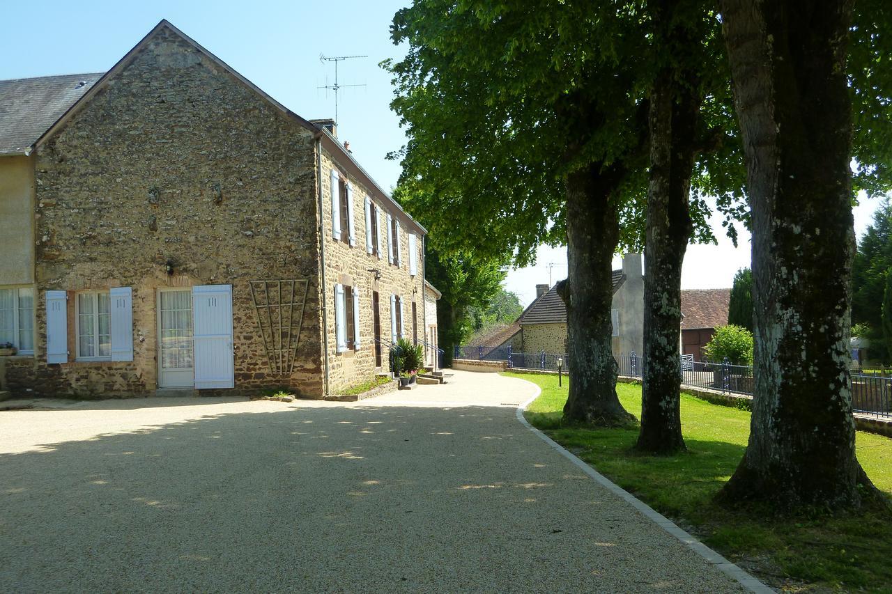 Moitron-sur-Sarthe Les Quatre Saisons B&B 외부 사진